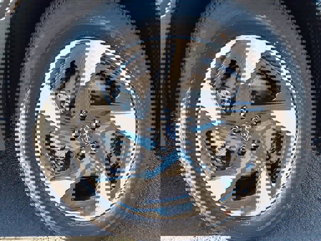 Used 2025 Subaru Crosstrek 2.5i Limited w/ Popular Package #3A image 8