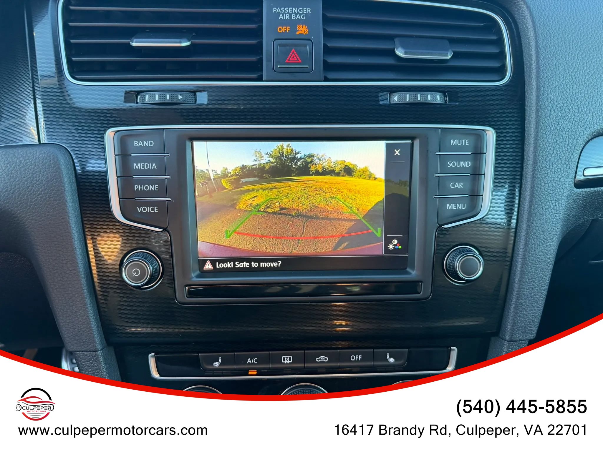 Used 2016 Volkswagen GTI SE w/ Lighting Package (SEL) FWD image 23