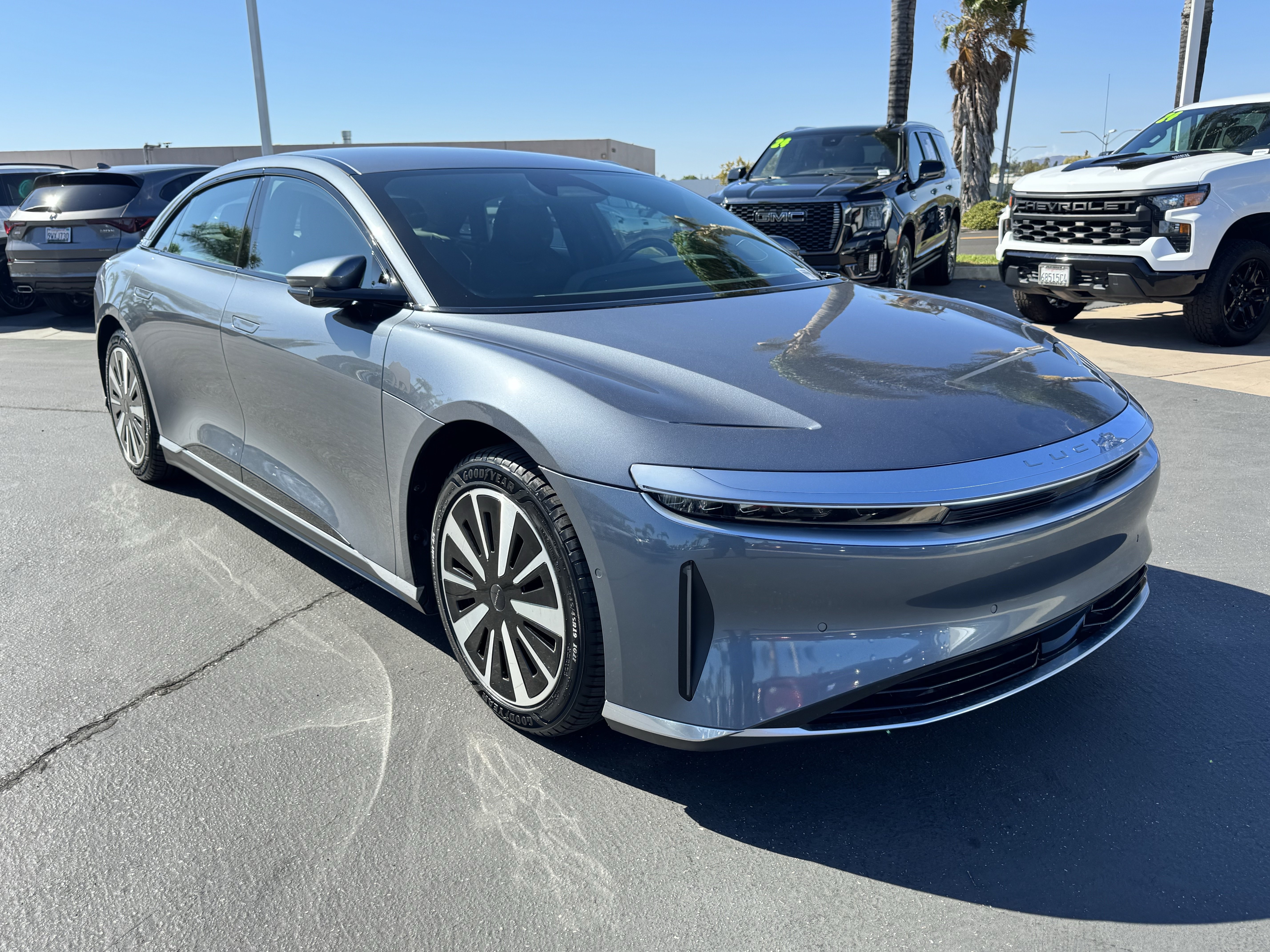 Used 2023 Lucid Air Pure AWD/4WD image 2