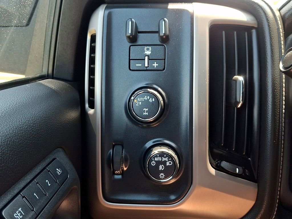 Used 2018 GMC Sierra 1500 Denali w/ Denali Ultimate Package AWD/4WD image 23