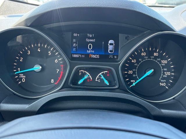 Used 2017 Ford Escape Titanium w/ Equipment Group 301A AWD/4WD image 22