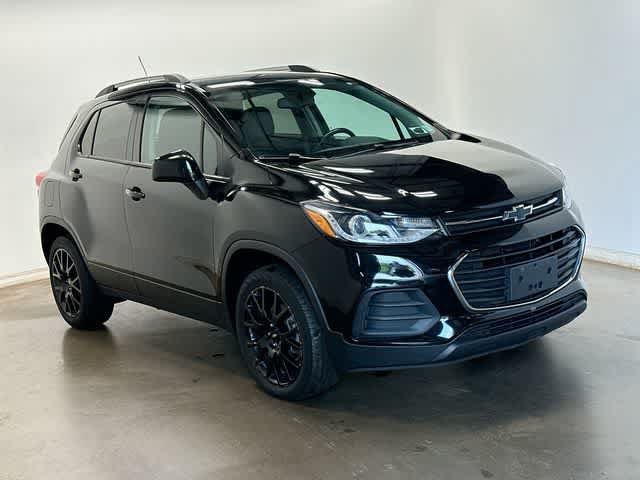 Used 2022 Chevrolet Trax LT w/ Premium Seat Package AWD/4WD image 30