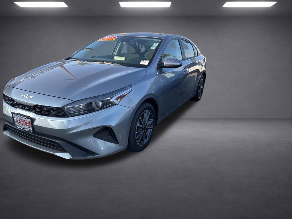 Used 2023 Kia Forte LXS FWD image 8