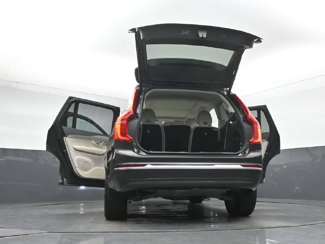 Used 2024 Volvo XC90 B6 Plus w/ Protection Package Premier AWD/4WD image 54