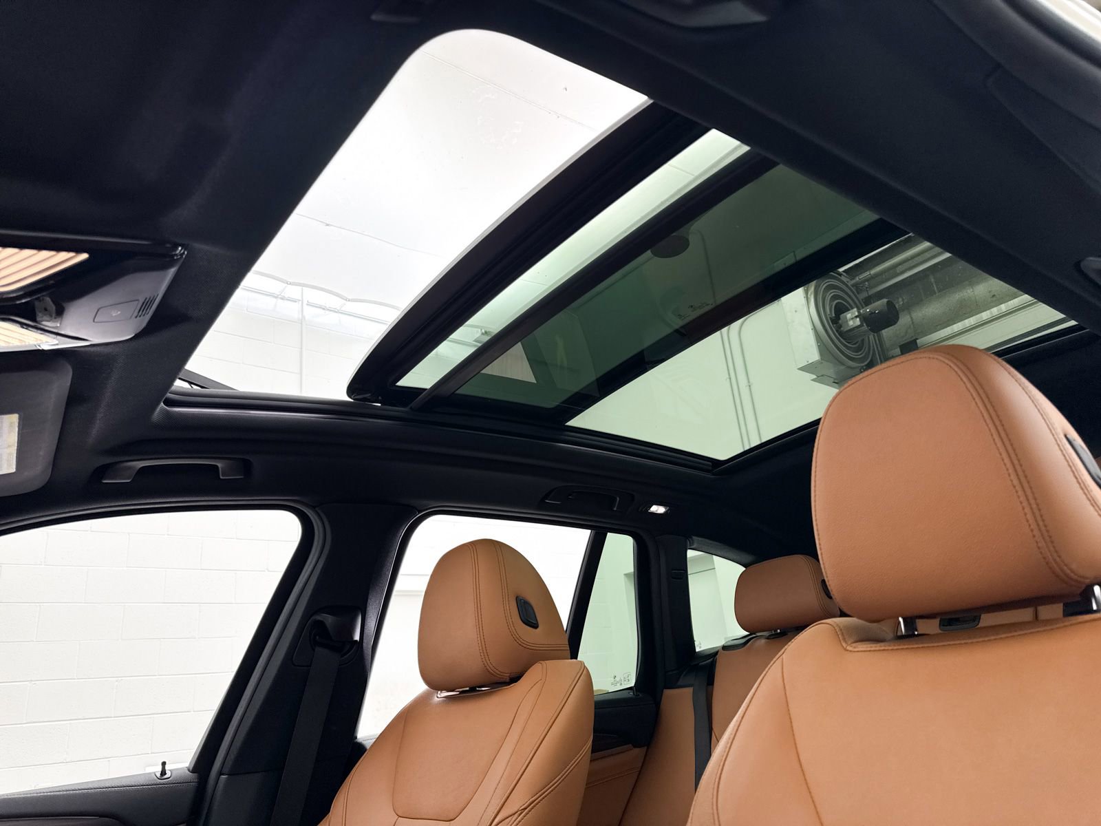 Used 2019 BMW X3 M40i w/ Premium Package image 3