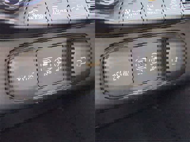 Used 2020 Hyundai Veloster N w/ Performance Package image 28