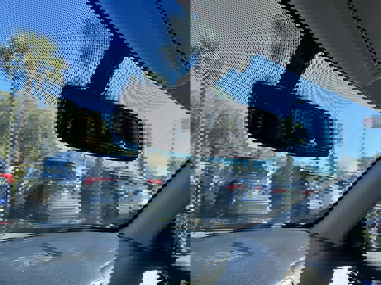 Used 2020 Nissan Pathfinder SV image 27