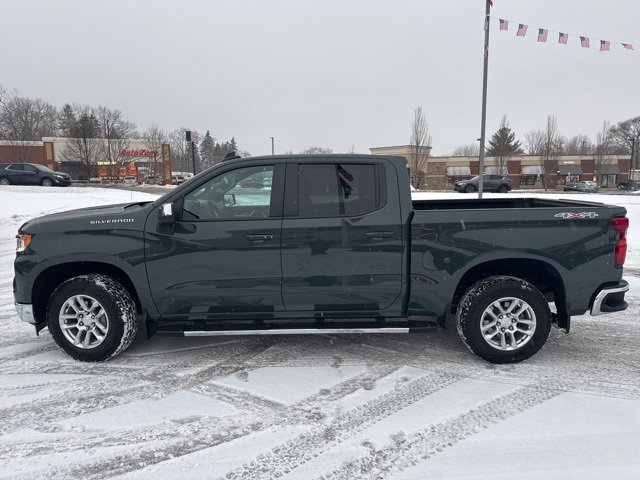 Used 2025 Chevrolet Silverado 1500 LT w/ Protection Package image 6