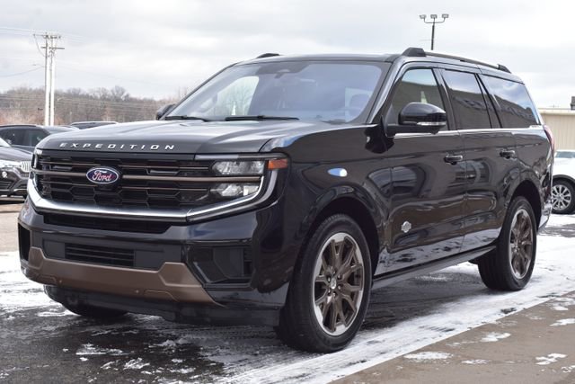 Used 2025 Ford Expedition King Ranch image 4