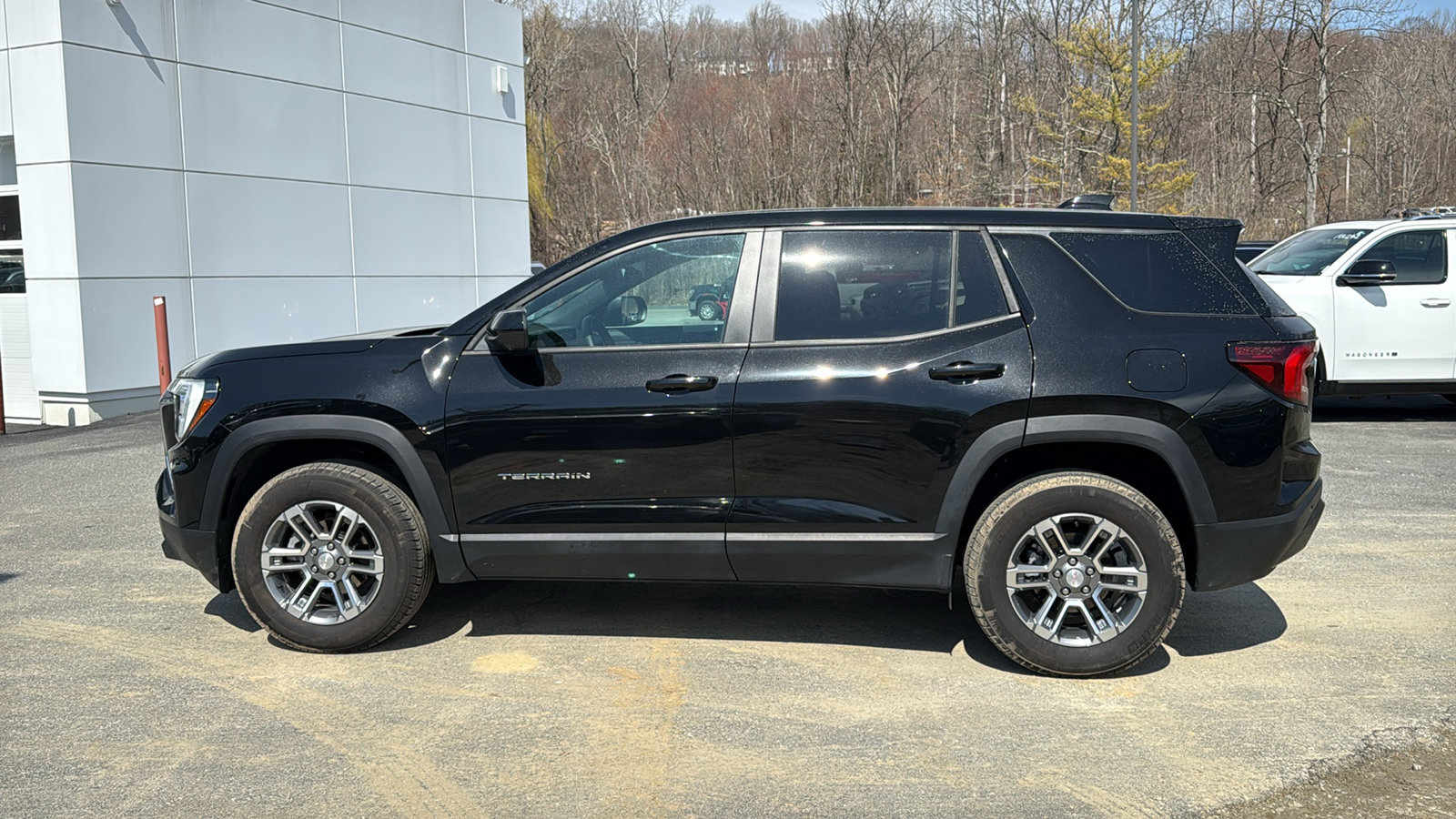 Used 2026 GMC Terrain Elevation w/ Technology Package II image 4
