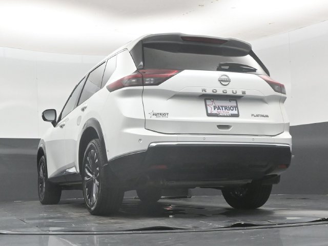 Used 2024 Nissan Rogue Platinum FWD image 50
