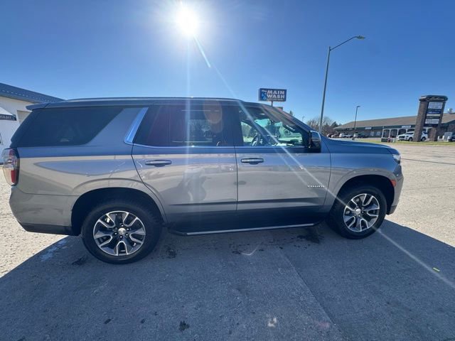 Used 2021 Chevrolet Tahoe LT w/ LT Signature Package image 3