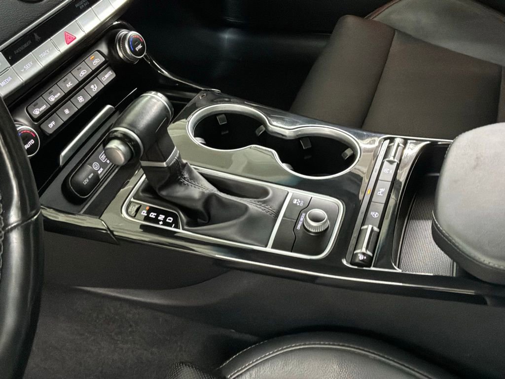Used 2018 Kia Stinger AWD/4WD image 18