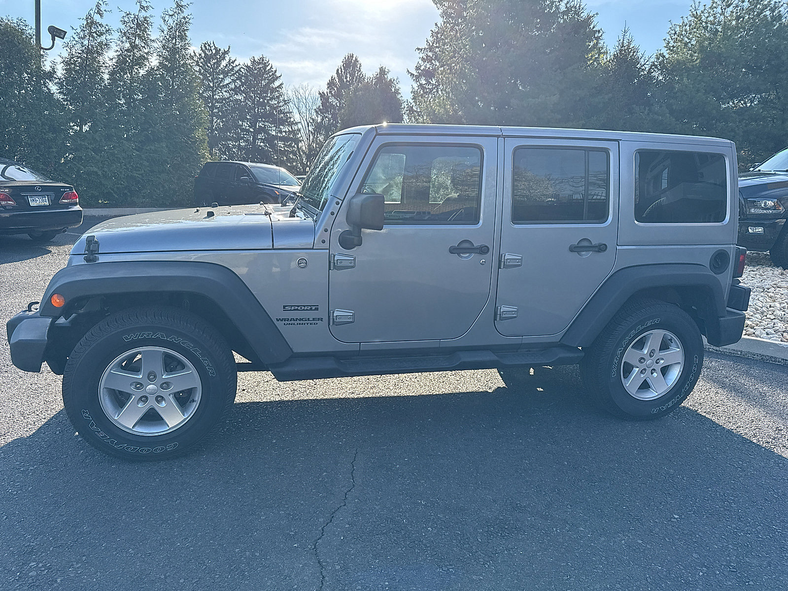 Used 2014 Jeep Wrangler Unlimited Sport w/ Quick Order Package 24S AWD/4WD image 12