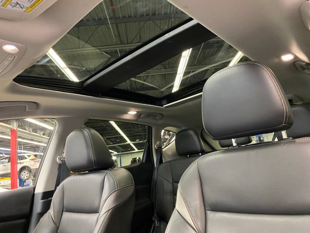 Used 2023 Nissan Murano Platinum w/ Cargo Package AWD/4WD image 32