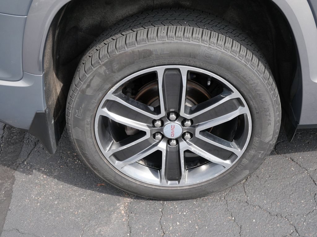 Used 2019 GMC Acadia Denali w/ Technology Package AWD/4WD image 9