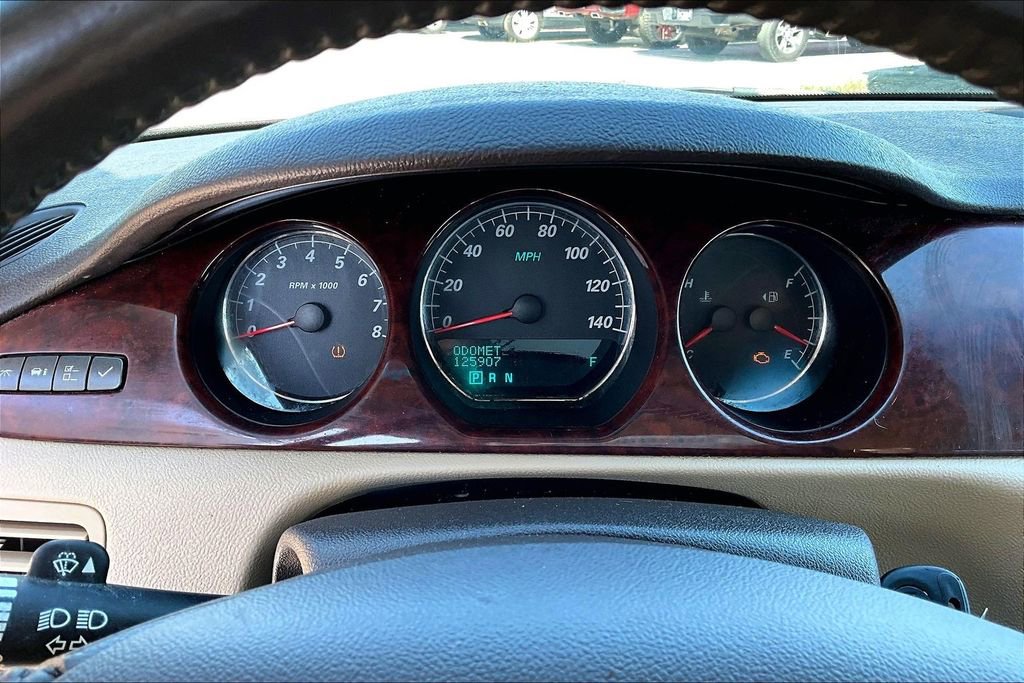 Used 2008 Buick Lucerne CXL w/ Driver Confidence Package FWD image 19