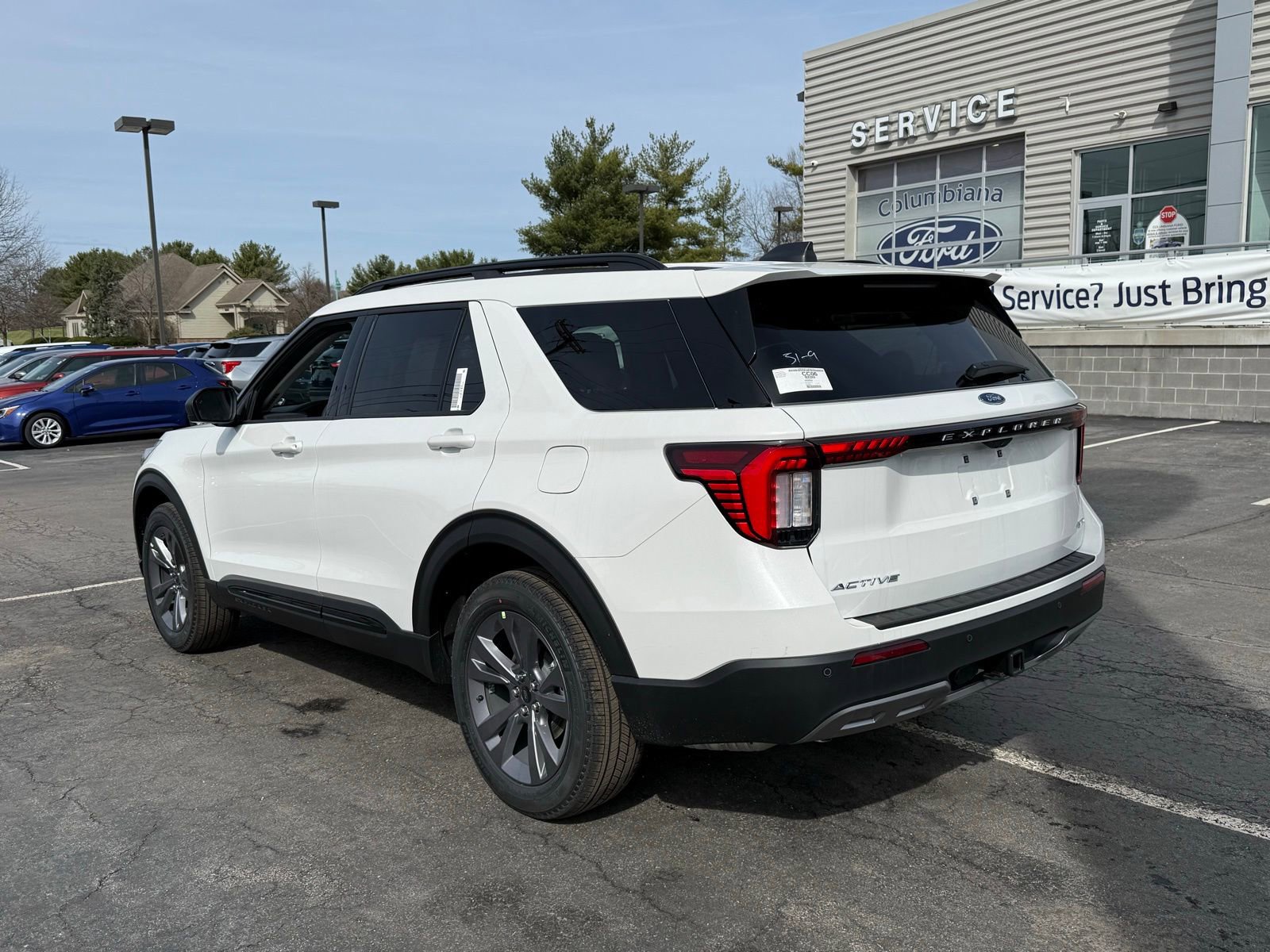 New 2026 Ford Explorer Active w/ Active Comfort Package image 4