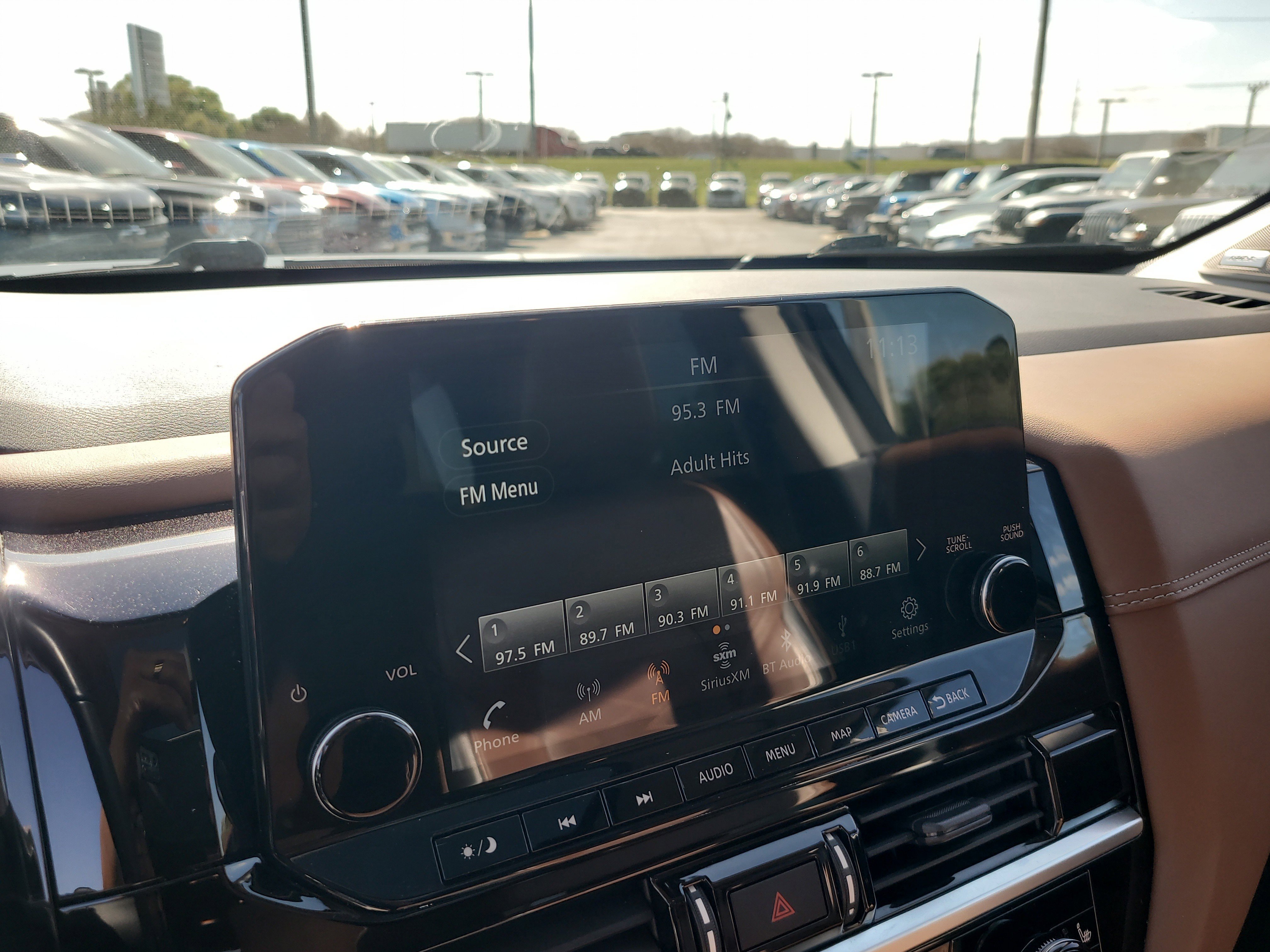 Used 2022 Nissan Pathfinder Platinum w/ Cargo Package image 22