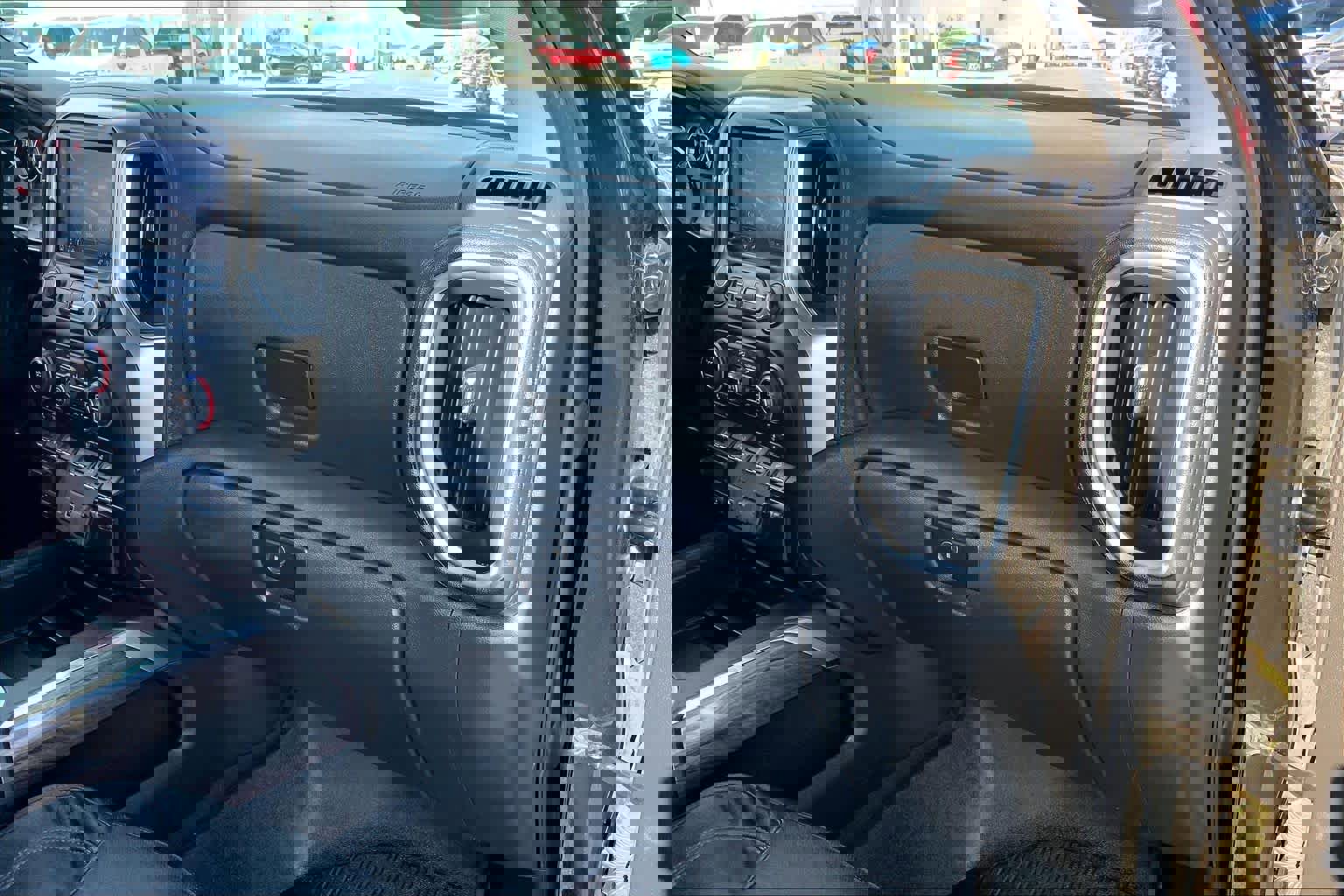 Used 2021 Chevrolet Silverado 1500 LTZ image 18