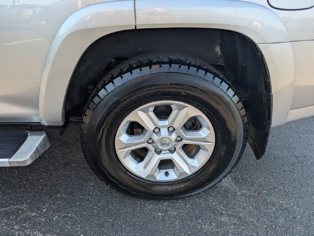 Used 2022 Toyota 4Runner SR5 RWD image 17