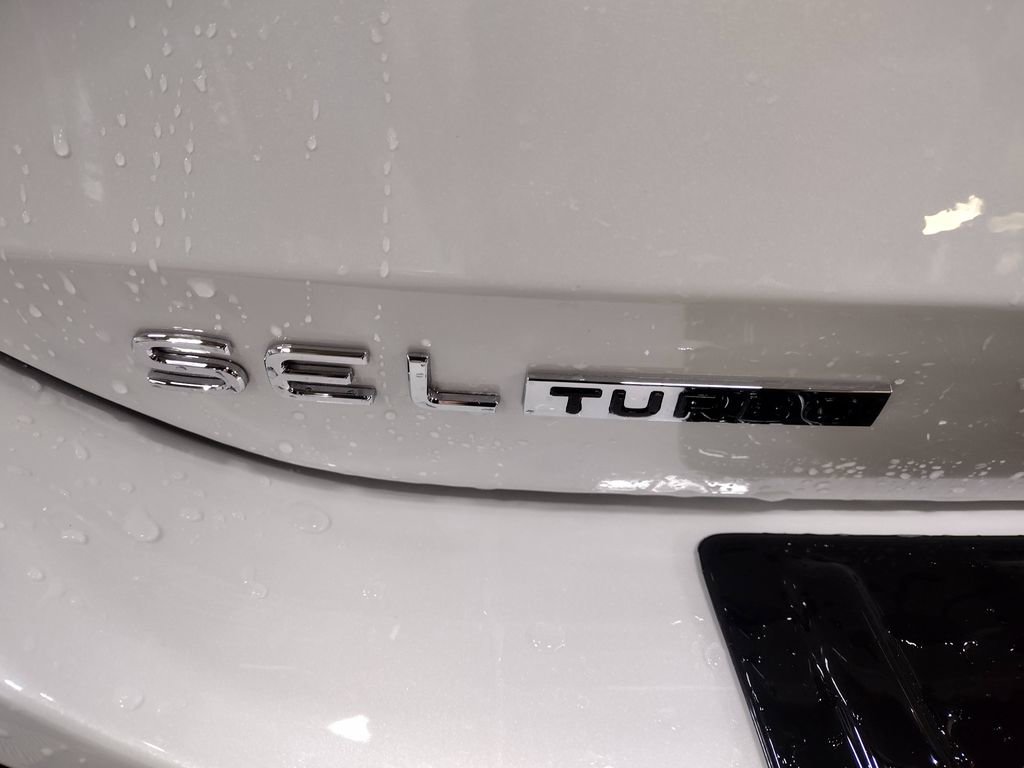 New 2026 Volkswagen Tiguan SEL R-Line image 15