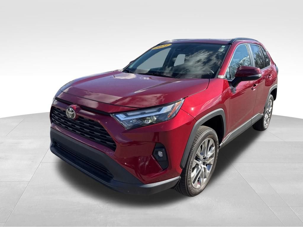 Used 2024 Toyota RAV4 XLE Premium image 3
