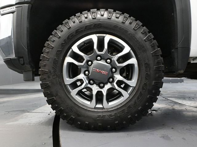 Used 2024 GMC Sierra 3500 SLE w/ SLE Convenience Package image 19
