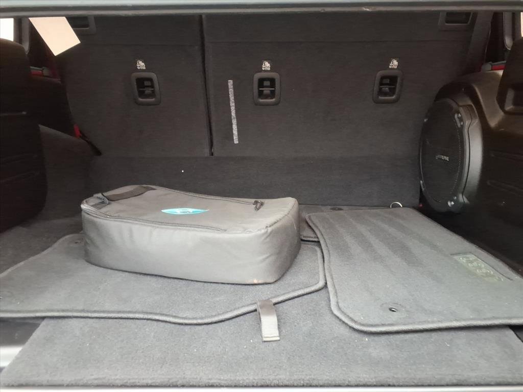 Used 2022 Jeep Wrangler Unlimited Sahara image 20