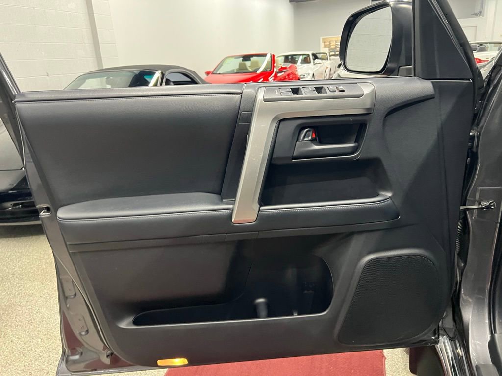Used 2013 Toyota 4Runner Limited image 16