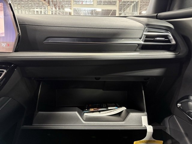 New 2026 Chevrolet Traverse LT w/ Driver Confidence Package image 24