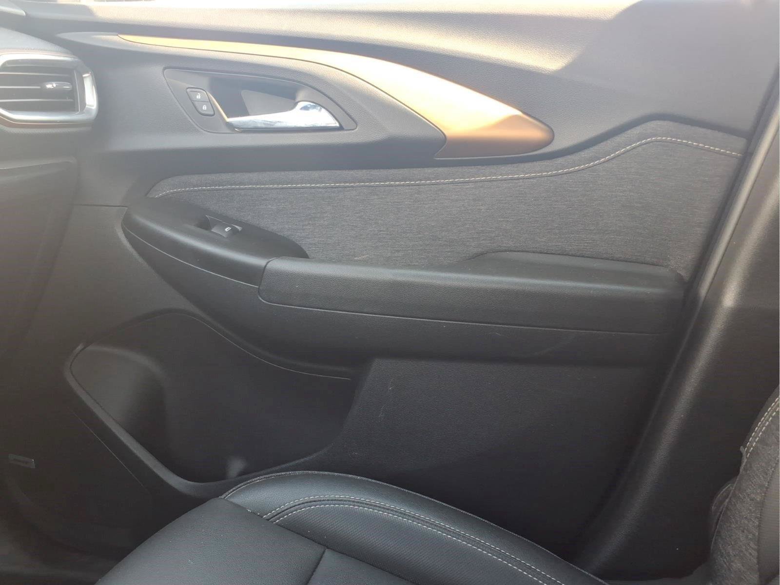 Used 2023 Chevrolet TrailBlazer ACTIV w/ Sun and Liftgate Package FWD image 27