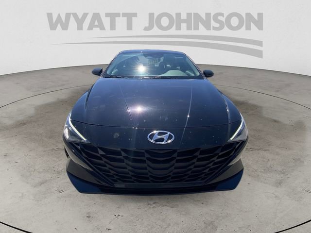 Used 2023 Hyundai Elantra SE FWD image 14