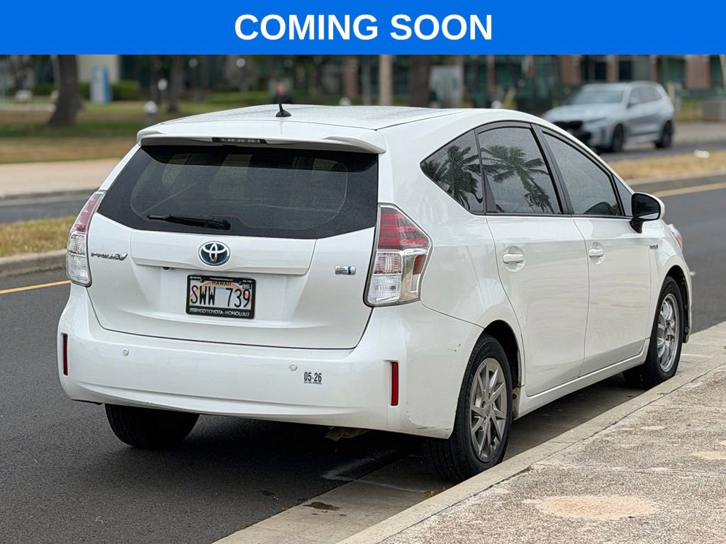 Used 2016 Toyota Prius V Five FWD image 5