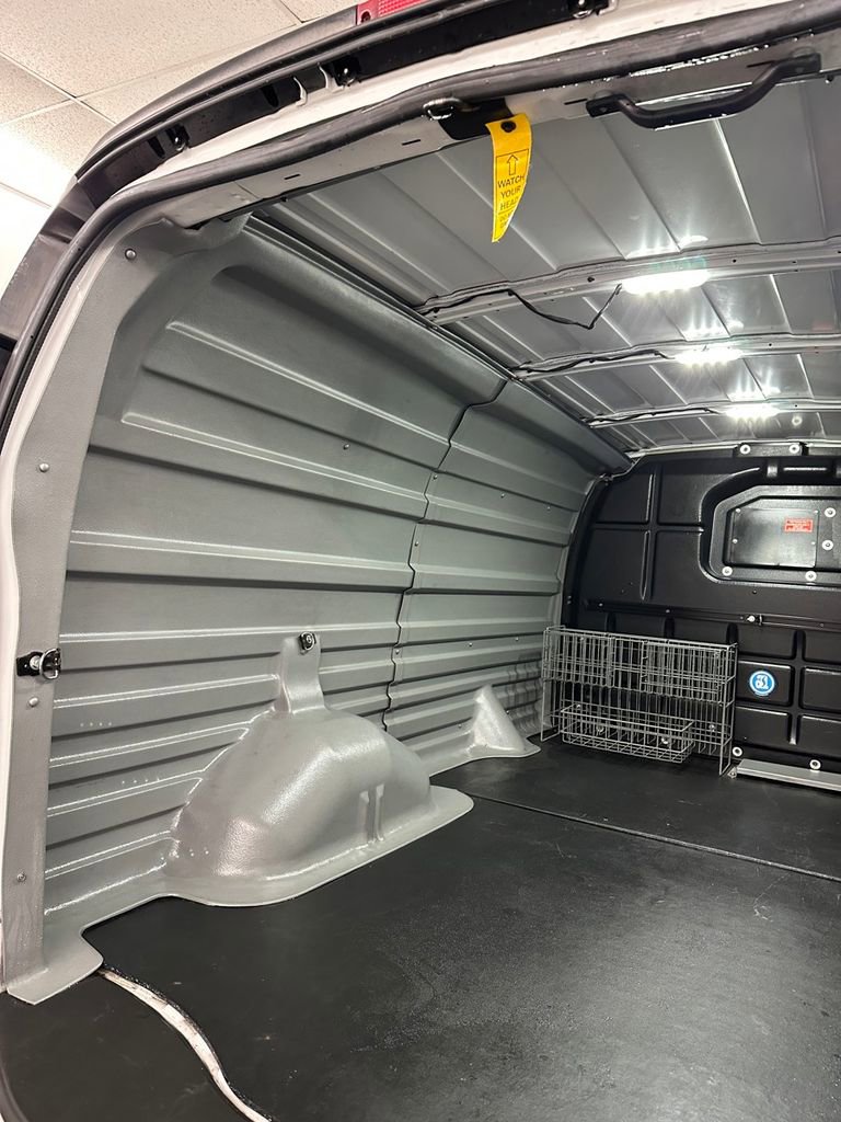Used 2020 Chevrolet Express 2500 image 21