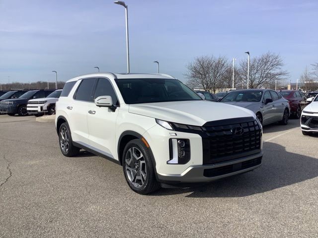 Used 2023 Hyundai Palisade SEL w/ Cargo Package image 3