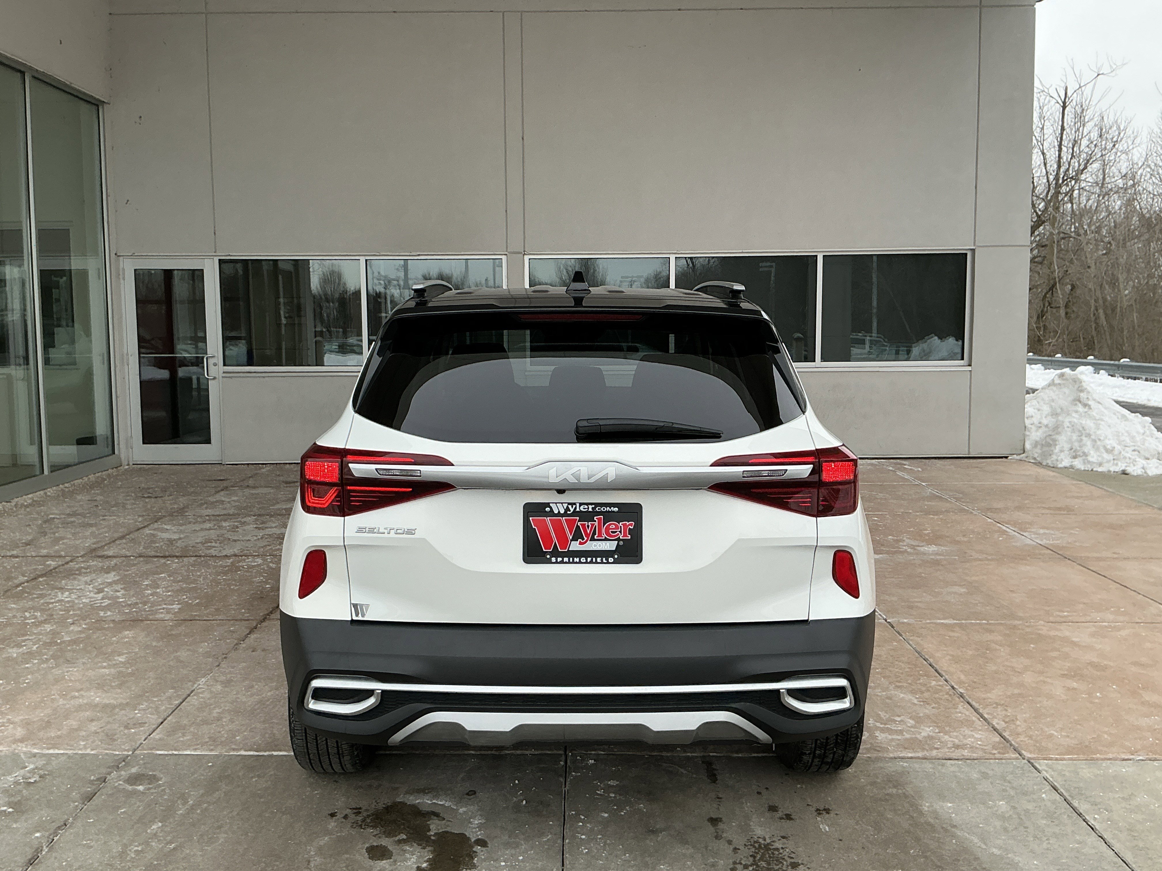 Used 2023 Kia Seltos S w/ Navigation Package image 21