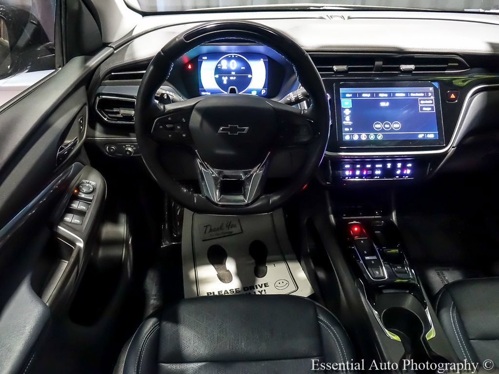 Used 2023 Chevrolet Bolt EUV Premier w/ Sun & Sound Package FWD image 17