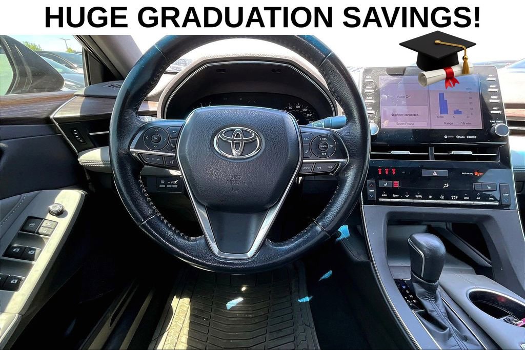 Used 2019 Toyota Avalon XLE w/ Moonroof Package FWD image 7