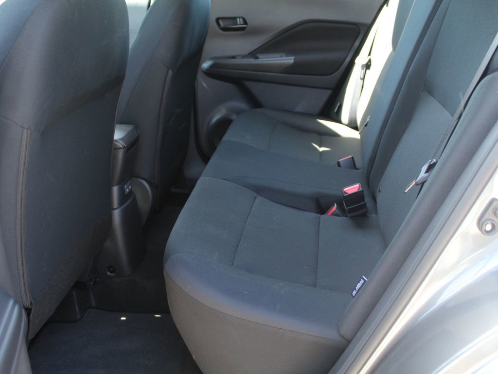 Used 2025 Nissan Kicks Play S FWD image 11