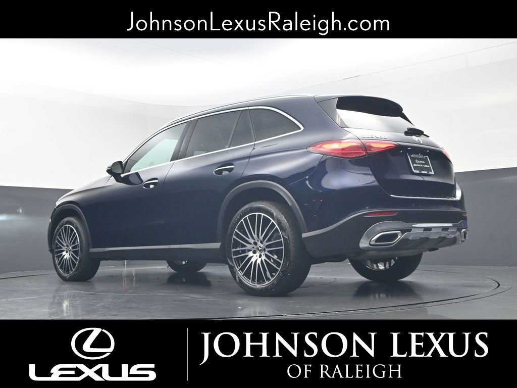 Used 2024 Mercedes-Benz GLC 300 4MATIC image 17