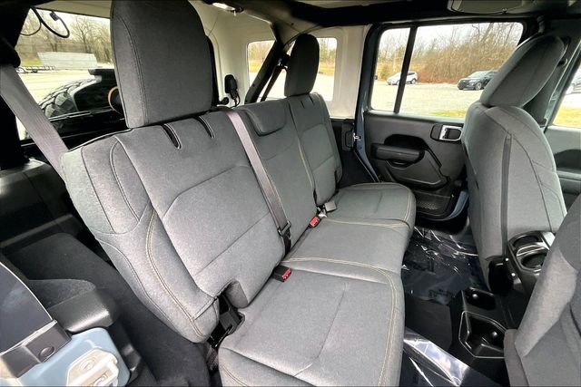 Used 2024 Jeep Wrangler Willys image 27