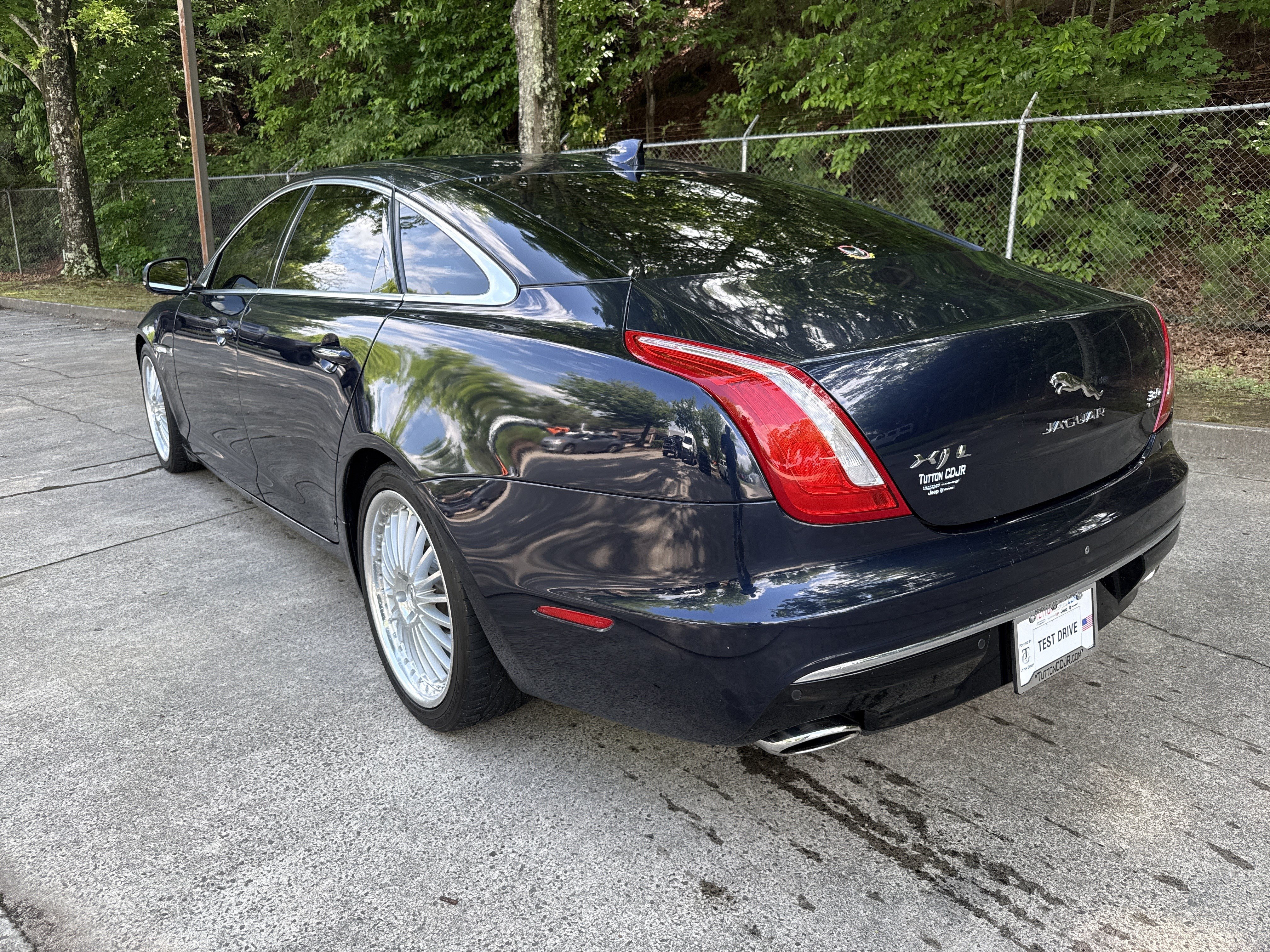 Used 2016 Jaguar XJ L Portfolio AWD/4WD image 5