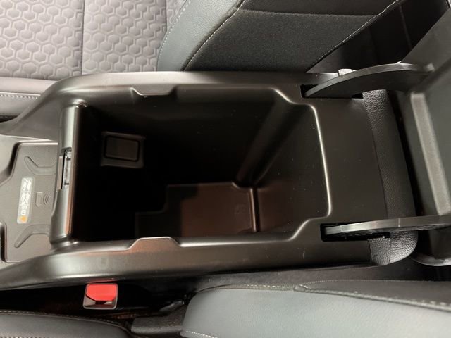Used 2022 Chevrolet Colorado Z71 image 32