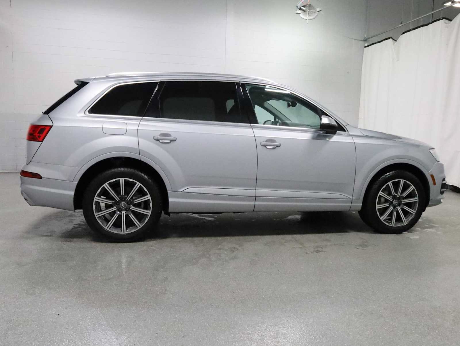 Used 2017 Audi Q7 3.0T Premium Plus AWD/4WD image 10