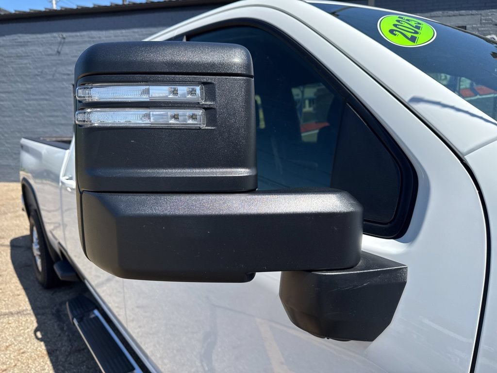 Used 2025 Chevrolet Silverado 2500 LT w/ Safety Package AWD/4WD image 5