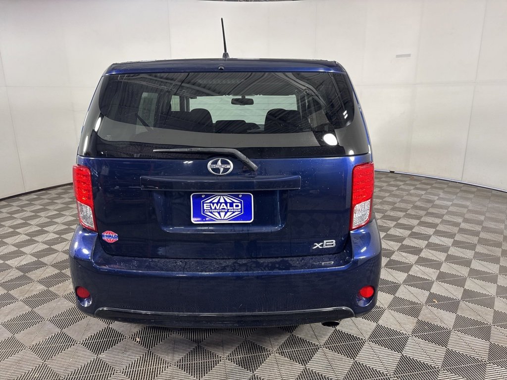 Used 2014 Scion xB image 15
