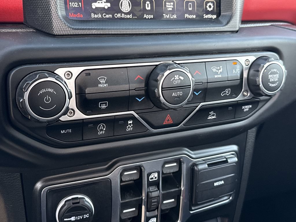 Used 2023 Jeep Gladiator Rubicon w/ LED Lighting Group AWD/4WD image 19