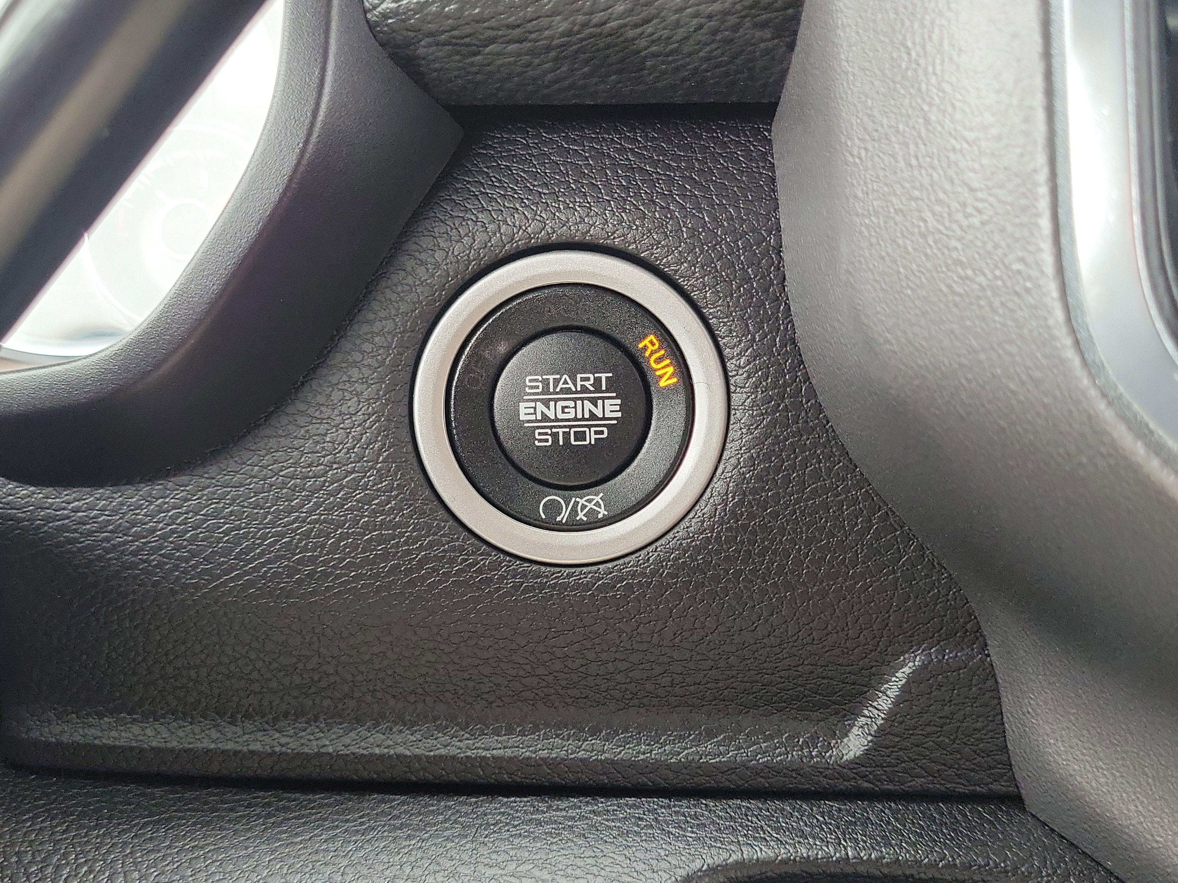 Used 2024 RAM 2500 Laramie w/ Night Edition image 18