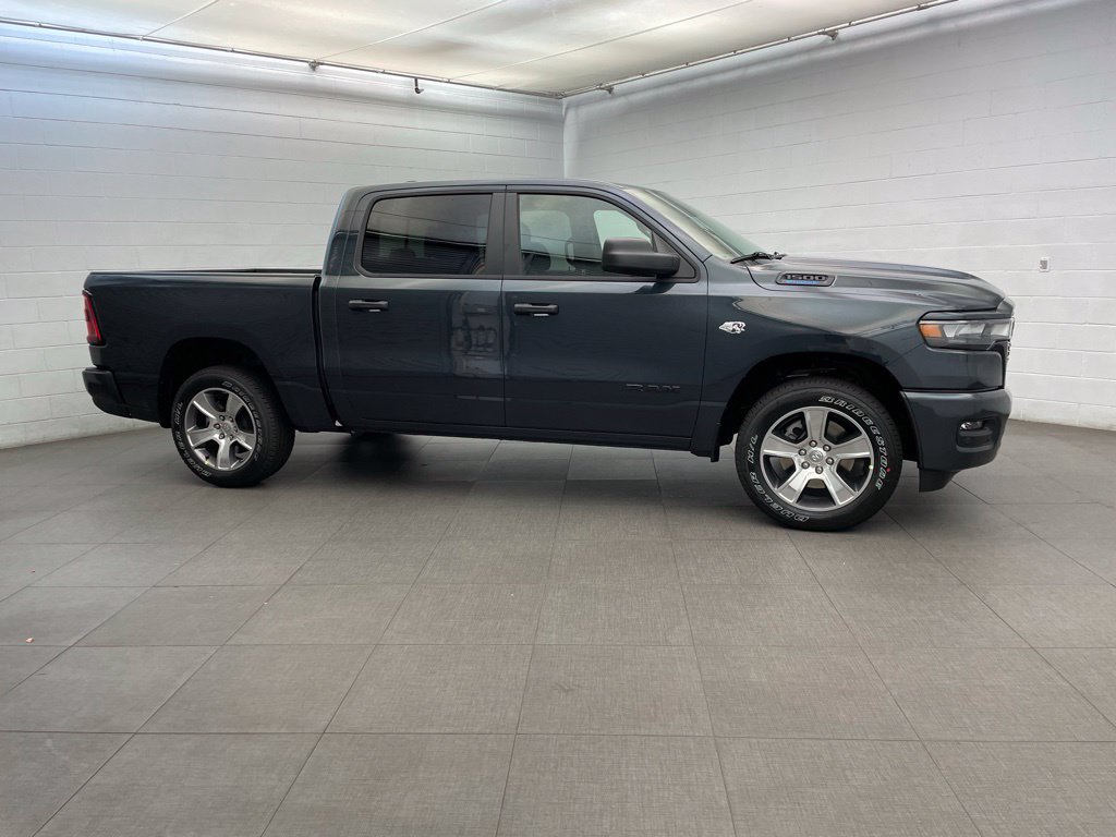 New 2026 RAM 1500 Express AWD/4WD image 2
